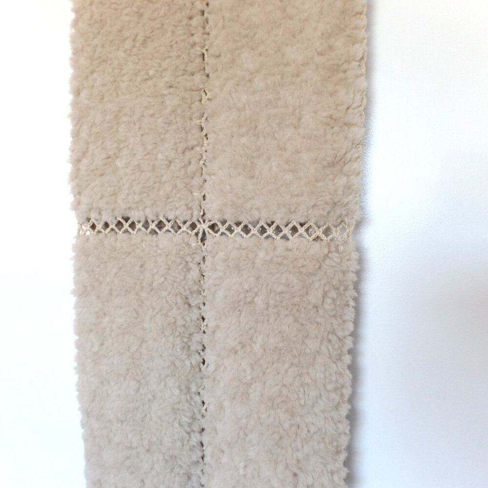 Free People Sherpa Shawl WRAP Hand Crochet Reversable Scarf NWT NIP - Picture 9 of 12